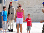 JustGreece.com Athens parliament - Max two on a photo - Foto van JustGreece.com