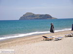 JustGreece.com Agioi Theodoroi eiland tegenover beach Platanias  | Chania | Crete - Foto van JustGreece.com