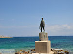 Beeld matroos in Vrondados - Island of Chios - Photo JustGreece.com