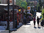 JustGreece.com Straatje in Karfas - Island of Chios - Foto van JustGreece.com