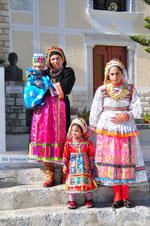 JustGreece.com Traditionele klederdracht Olympos Karpathos | Greece  Photo 013 - Foto van JustGreece.com