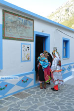 Traditionele klederdracht Olympos Karpathos | Greece  Photo 021 - Photo JustGreece.com