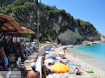 JustGreece.com Gezellig beach Agios Nikitas - Lefkada (Lefkas) - Foto van JustGreece.com