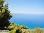 The blauwe zee near Egremni and Athani - Lefkada (Lefkas) - Foto van JustGreece.com