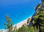 JustGreece.com steile rocks at the beach of Egremni - Lefkada (Lefkas) - Foto van JustGreece.com