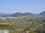 JustGreece.com The bay of Vlicho with voorin Nidri (Nydri) - Lefkada (Lefkas) - Foto van JustGreece.com