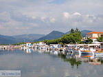 Mooie omgeving rond small harbour Skala Kallonis - Photo JustGreece.com