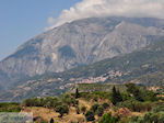 JustGreece.com Marathokampos and daarachter the Kerkis (Kerketea) gebergte. - Island of Samos - Foto van JustGreece.com