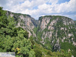 JustGreece.com Vikos gorge from Agia Paraskevi near Monodendri - Zagori Epirus - Foto van JustGreece.com