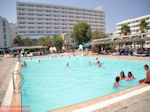 JustGreece.com Zicht on Hotel Esperides Family Faliraki - Foto van JustGreece.com