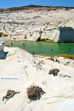 Sarakiniko Milos | Cyclades Greece | Photo 154 - Photo JustGreece.com