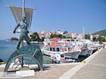 Monument The harbour of Skiathos-stad - Photo JustGreece.com