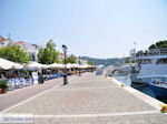 JustGreece.com Boulevard oude The harbour of Skiathos town Photo 3 - Foto van JustGreece.com