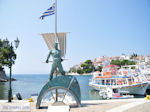 JustGreece.com Monument The harbour of Skiathos town Photo 2 - Foto van JustGreece.com