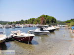 JustGreece.com Bootjes small harbour Koukounaries - Skiathos - Foto van JustGreece.com