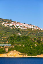 JustGreece.com Glossa and The harbour of Loutraki Skopelos | Sporades | Greece  Photo 2 - Foto van JustGreece.com