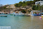 JustGreece.com Achladi, beach in The bay of Vari | Syros | Greece nr 6 - Foto van JustGreece.com