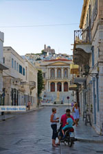 JustGreece.com Miaoulis Square Ermoupolis | Syros | Greece Photo 61 - Foto van JustGreece.com