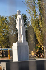 Statue Karamanlis | Thessaloniki Macedonia | Greece  - Photo JustGreece.com